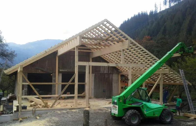 Landwirtschaftlicher Holzbau Starka