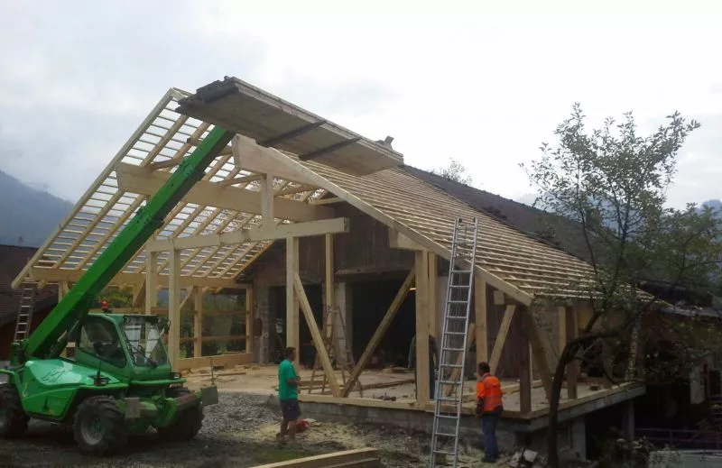 Landwirtschaftlicher Holzbau Starka