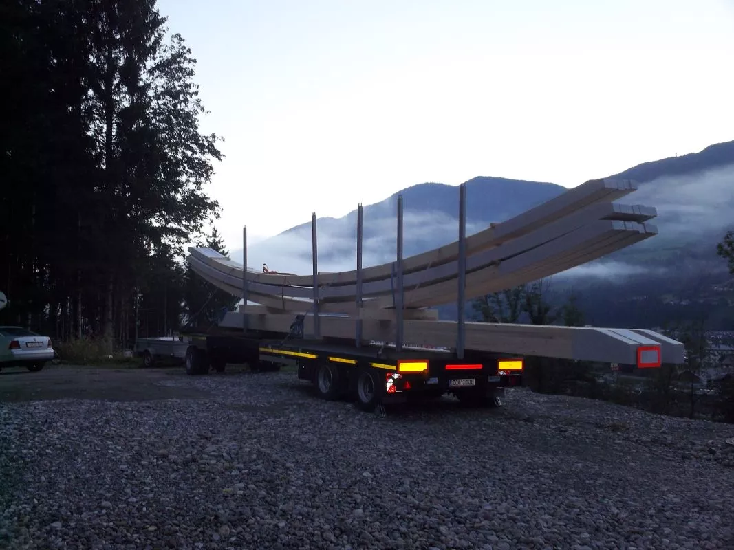 Holzbautransport Bogenträger